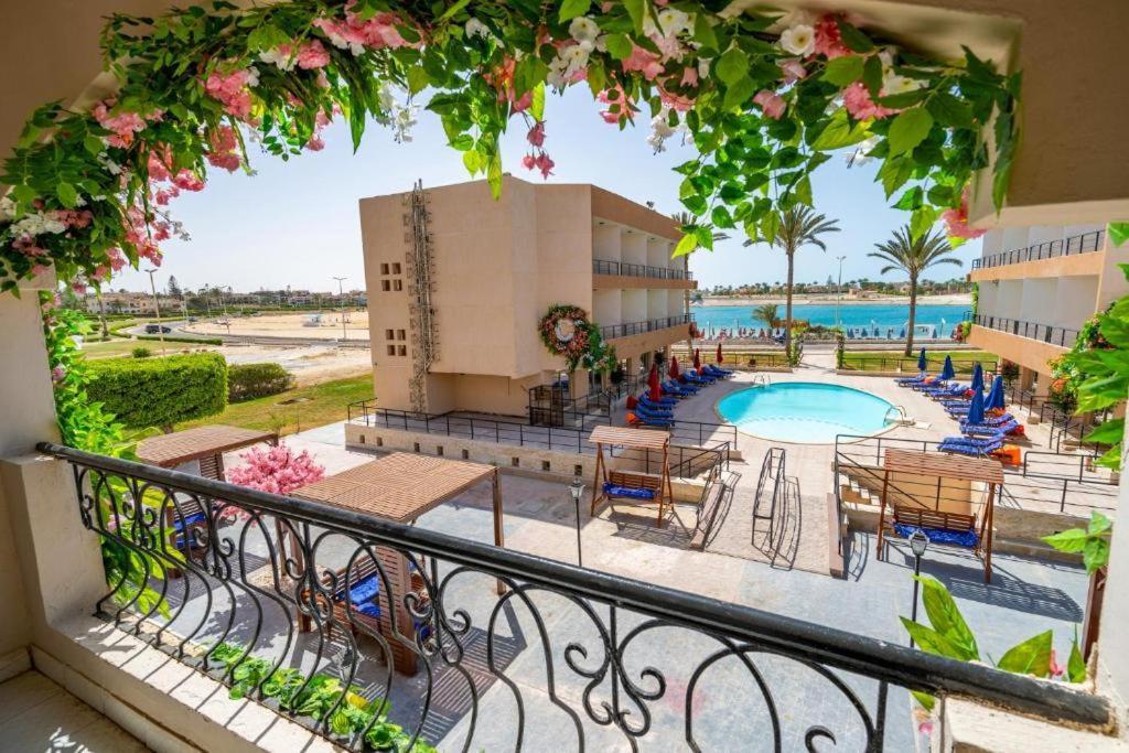 Marina Eye Resort - Alamien Marina Plaza El Alamein Exterior foto